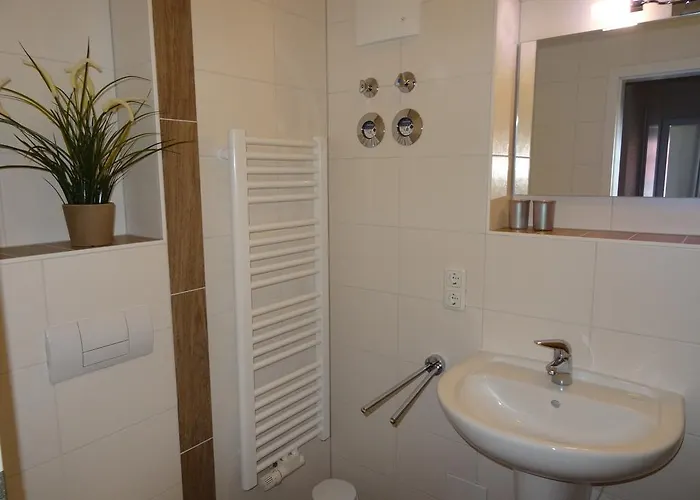 6 アパート レリク