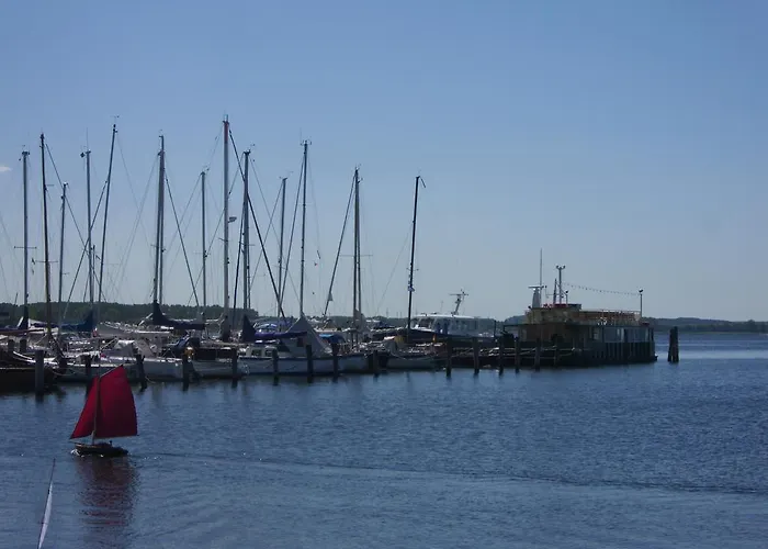 アパート 6 レリク